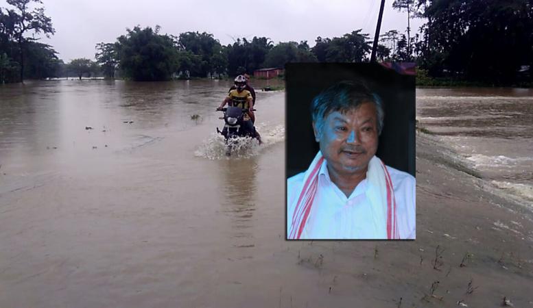 বাঢ়নী পানীয়ে একাকাৰ কৰিছে পথ-পথাৰ, ইনছেটত নিহত লোকজন বাঢ়নী পানীয়ে একাকাৰ কৰিছে পথ-পথাৰ, ইনছেটত নিহত লোকজন
